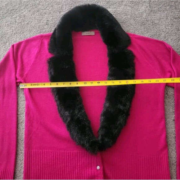 i.e. Button Hotpink Long Sleeves Cardigan Sweater Removeable Faux Fur Colar Sz L - Picture 9 of 10